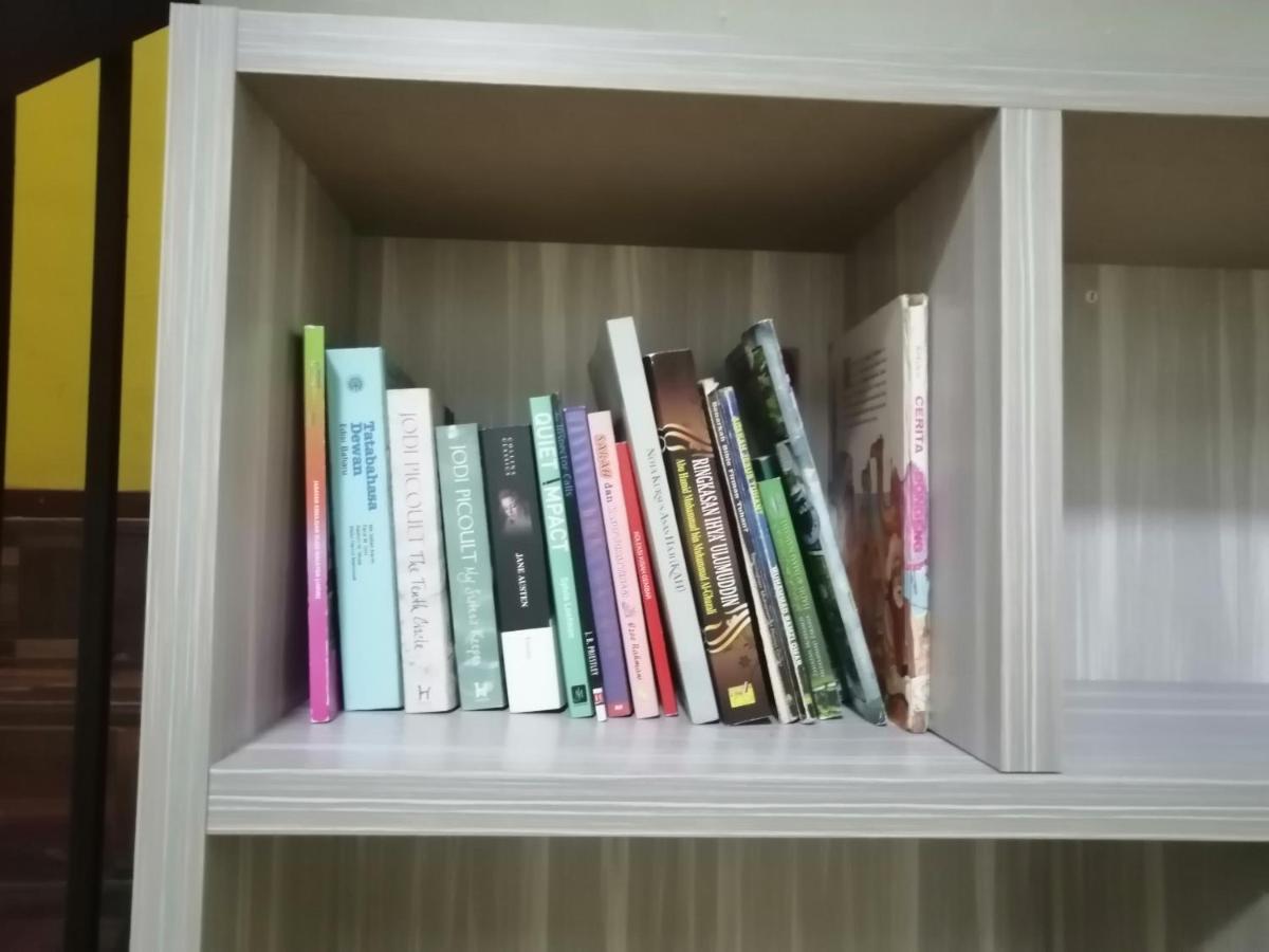 Kluang Barat Homestay Екстериор снимка